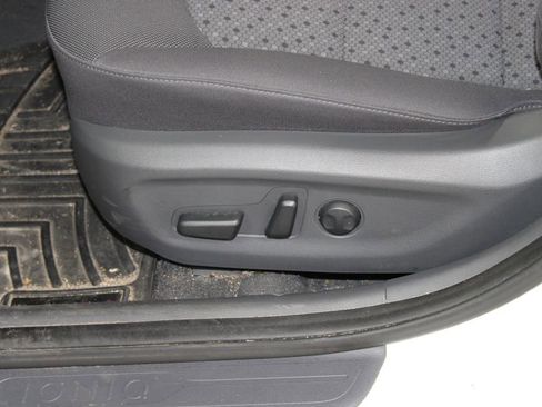 Used 2019 Hyundai Ioniq SEL image 16