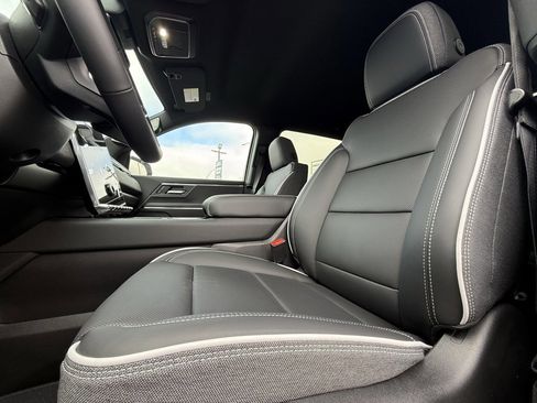 New 2026 GMC Sierra EV Elevation w/ Premium Package image 28