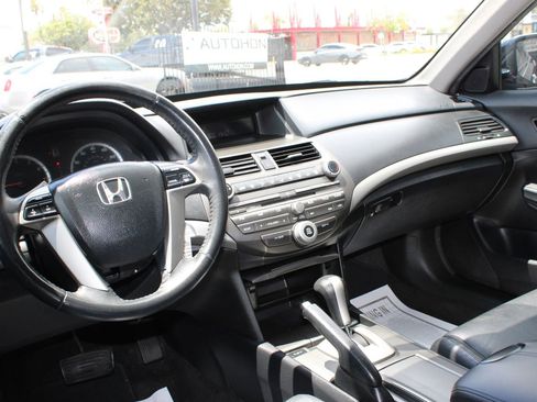Used 2011 Honda Accord SE image 16
