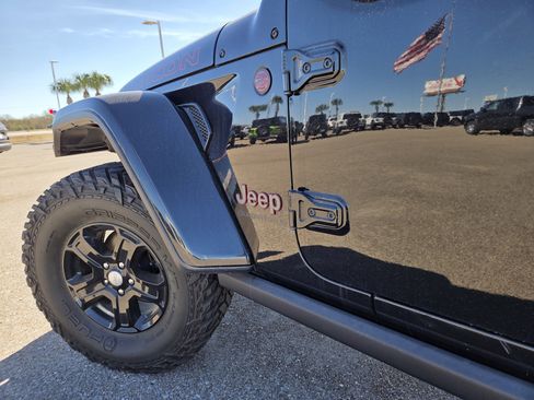 Used 2023 Jeep Gladiator Rubicon w/ Trailer Tow Package image 11