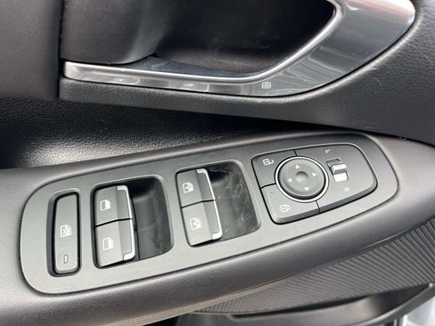 Used 2023 Hyundai Sonata SEL w/ Preferred Accessory Package image 25