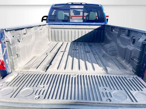 Used 2024 Nissan Titan SV w/ SV Convenience Package AWD/4WD image 25