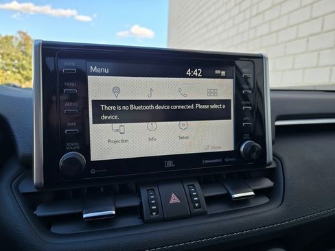 Used 2021 Toyota RAV4 Limited image 48