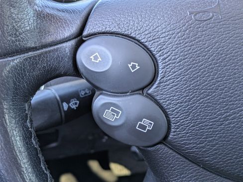 Used 2007 Mercedes-Benz E 350 Sedan image 21