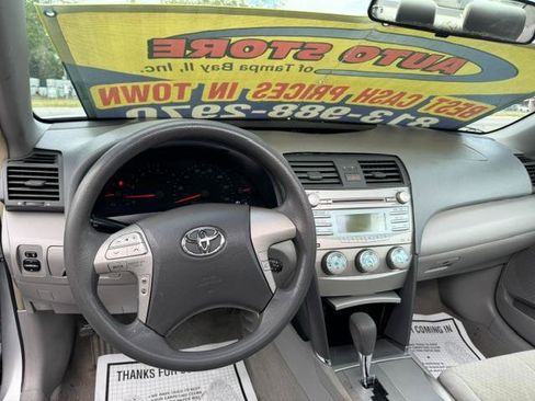 Used 2007 Toyota Camry LE FWD image 12