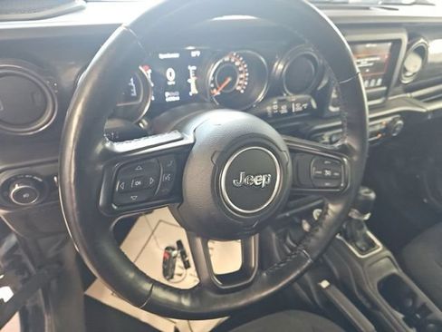 Used 2022 Jeep Wrangler Unlimited Sport AWD/4WD image 16