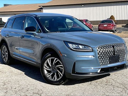 Used 2023 Lincoln Corsair AWD image 37