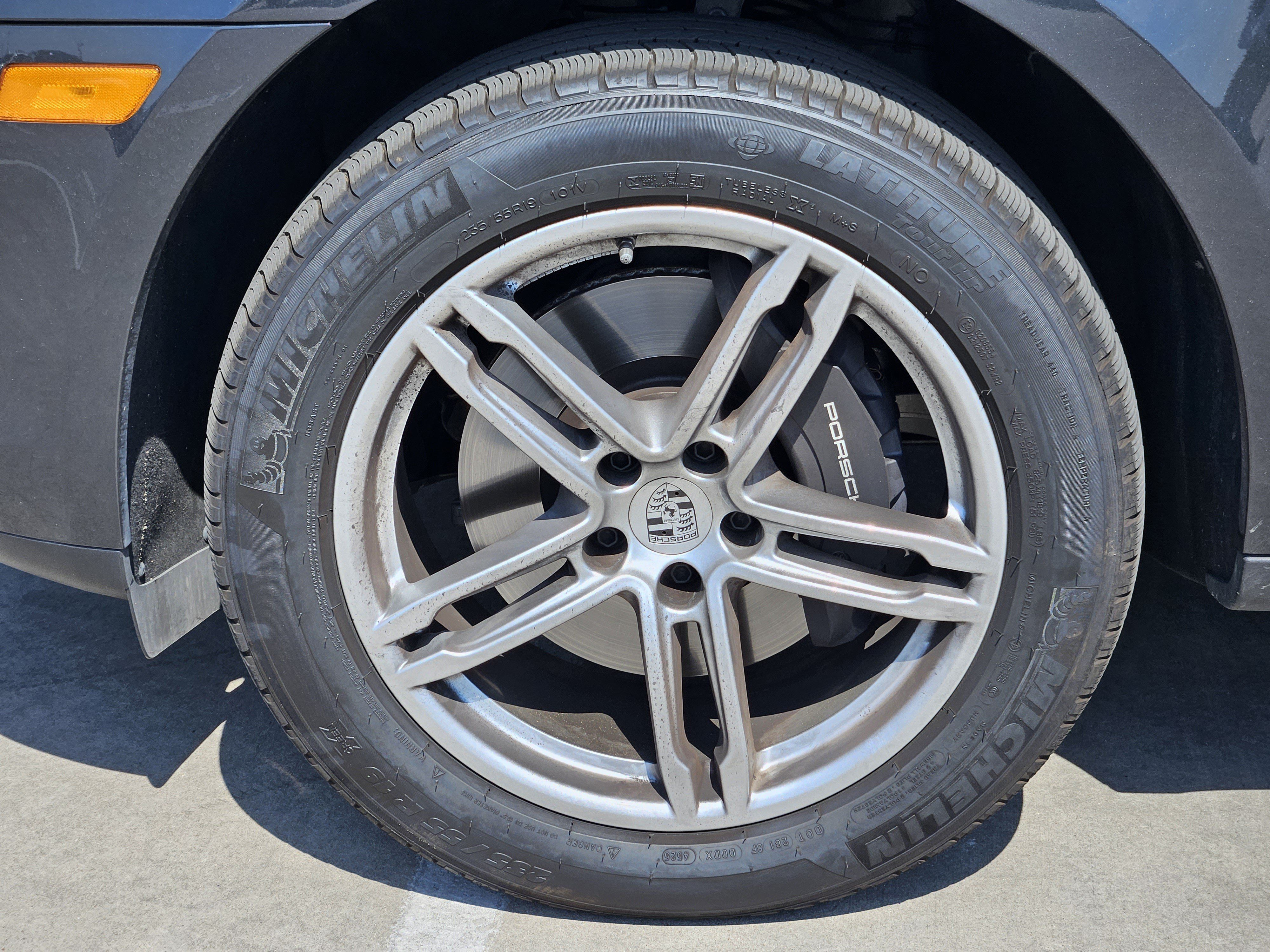 Certified 2026 Porsche Macan AWD/4WD image 14