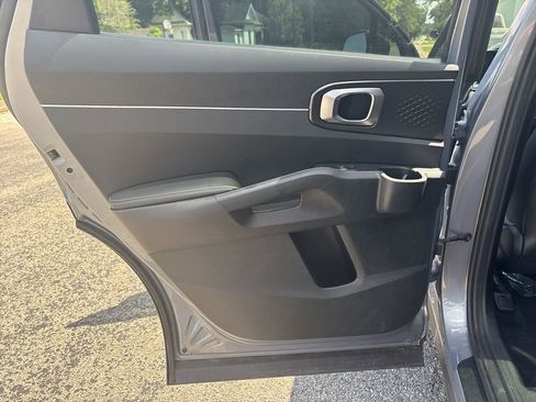 Used 2021 Kia Sorento S w/ Panoramic Sunroof Package AWD/4WD image 22