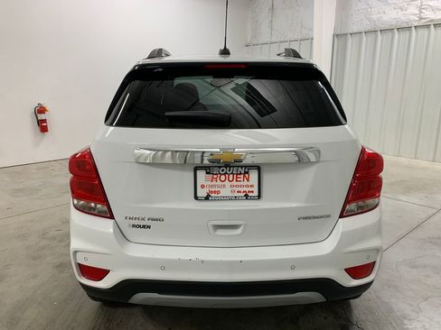 Used 2020 Chevrolet Trax Premier w/ LPO, Cargo Package image 7