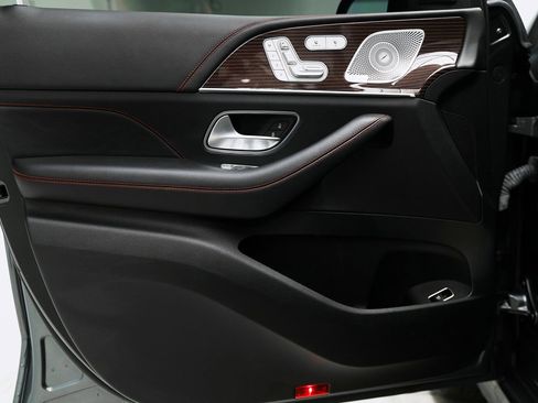 Used 2023 Mercedes-Benz GLE 53 AMG 4MATIC image 39