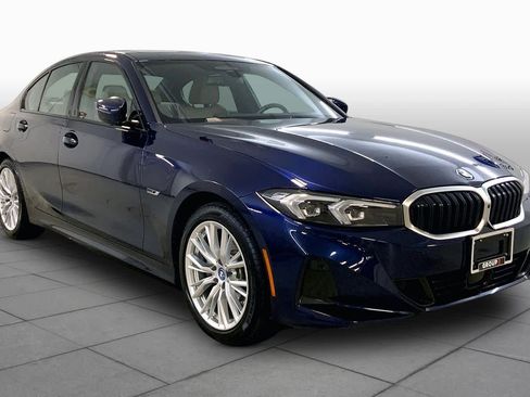 Certified 2023 BMW 330e xDrive w/ Premium Package AWD/4WD image 2