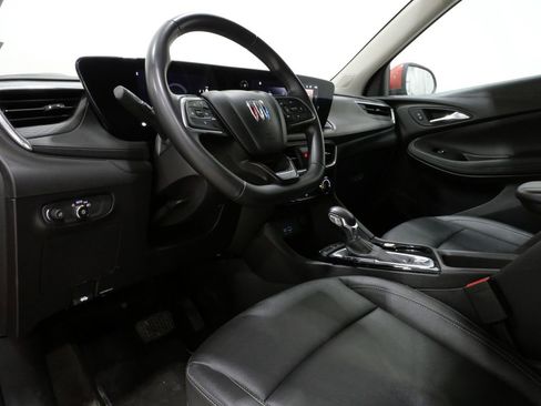 Used 2024 Buick Encore GX Sport Touring image 11