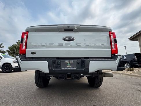 Used 2025 Ford F250 Lariat w/ Lariat Ultimate Package AWD/4WD image 11