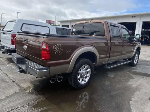 Used 2011 Ford F250 Lariat w/ Lariat Interior Pkg AWD/4WD image 6