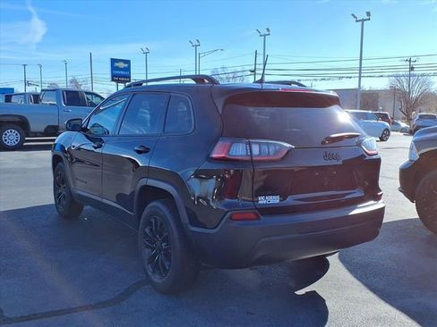 Used 2023 Jeep Cherokee Altitude Lux image 4