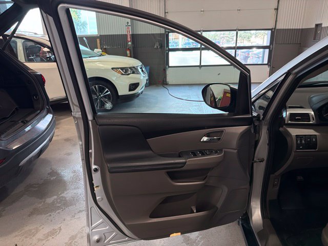 Used 2015 Honda Odyssey EX-L image 20