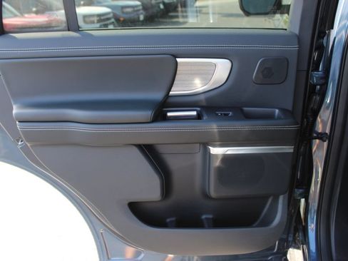 New 2027 Ford Expedition Platinum w/ Driver's Package AWD/4WD image 18