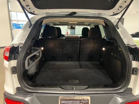 Used 2016 Jeep Cherokee 75th Anniversary image 32