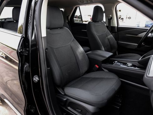 Used 2025 Ford Explorer Active image 44