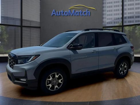Used 2023 Honda Passport TrailSport image 5