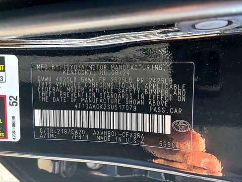 Used 2025 Toyota Camry SE FWD image 29