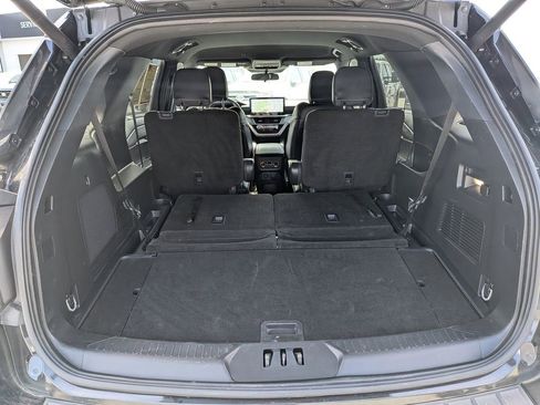Used 2025 Ford Explorer ST-Line AWD/4WD image 12