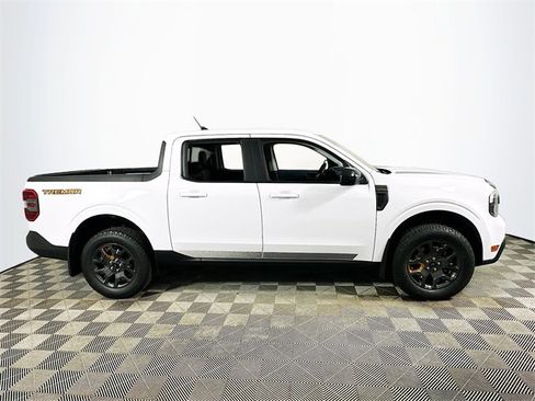 Used 2024 Ford Maverick Tremor w/ Tremor Off-Road Package image 2