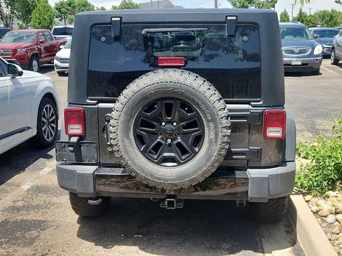 Used 2017 Jeep Wrangler Sport AWD/4WD image 4