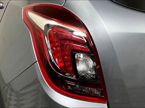 Used 2023 Buick Encore GX Essence w/ Experience Buick Package image 28