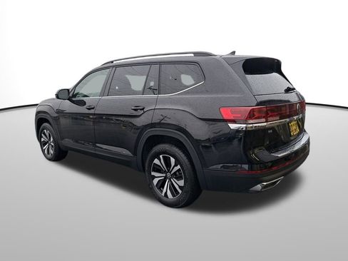 New 2026 Volkswagen Atlas SE image 3