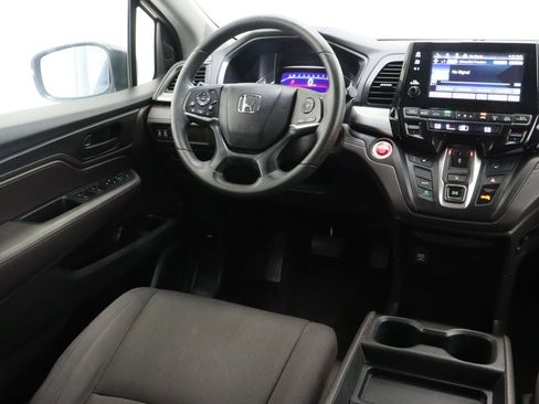 Used 2018 Honda Odyssey EX image 31