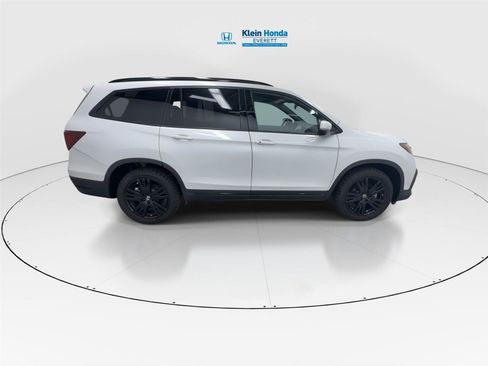 Used 2021 Honda Pilot Black Edition image 3