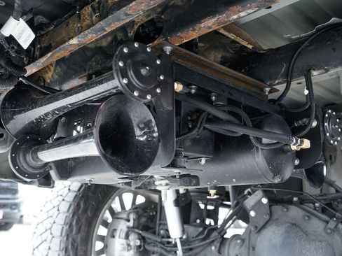 Used 2020 Chevrolet Silverado 2500 LTZ w/ LTZ Convenience Package image 57