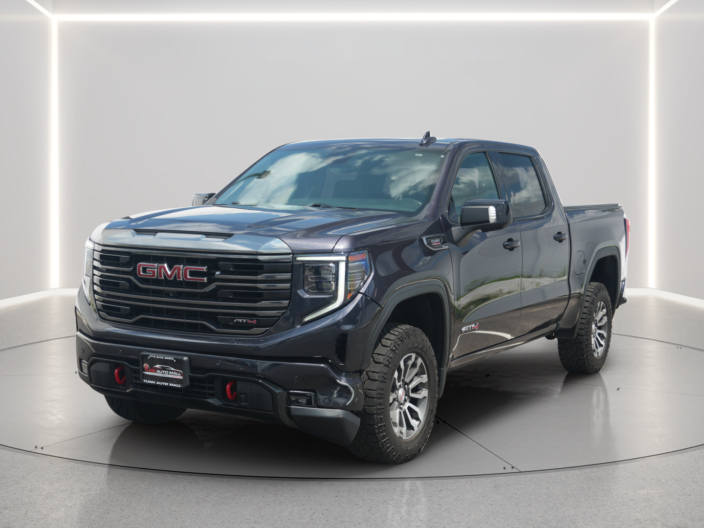 Used 2023 GMC Sierra 1500 AT4 w/ AT4 Premium Package AWD/4WD image 1