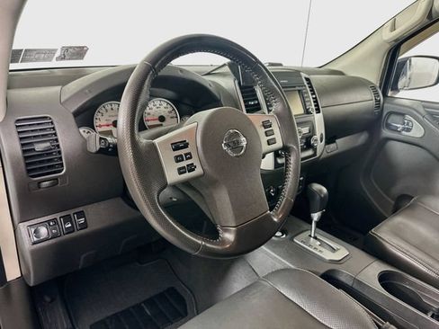 Used 2020 Nissan Frontier PRO-4X w/ Pro-4x Utility Package AWD/4WD image 11