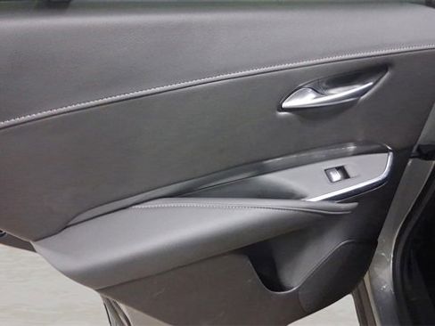 Used 2025 Cadillac XT4 Premium Luxury image 22