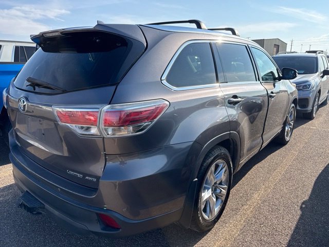 Used 2016 Toyota Highlander Limited AWD/4WD image 2