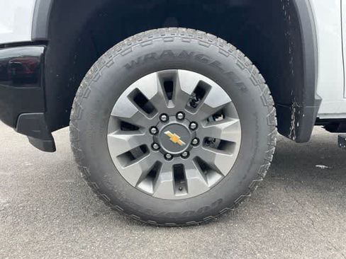 New 2026 Chevrolet Silverado 2500 Custom w/ Custom Convenience Package AWD/4WD image 6