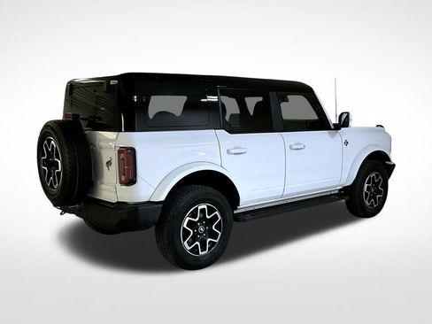 Used 2024 Ford Bronco Outer Banks AWD/4WD image 6