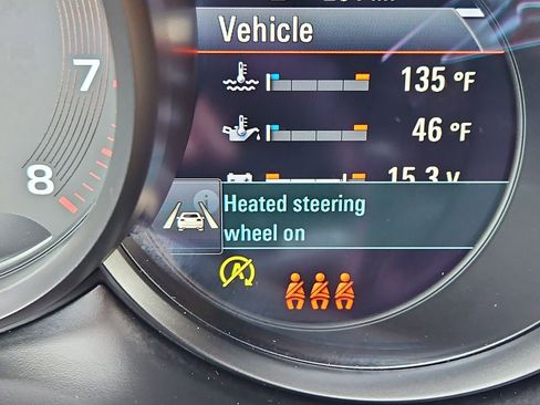 Certified 2025 Porsche Macan image 24