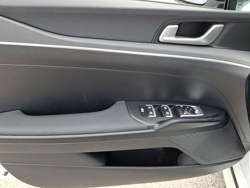 New 2026 Kia K5 LXS FWD image 11