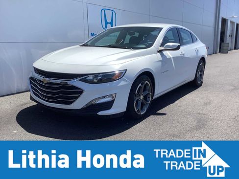 Used 2024 Chevrolet Malibu LT FWD image 1