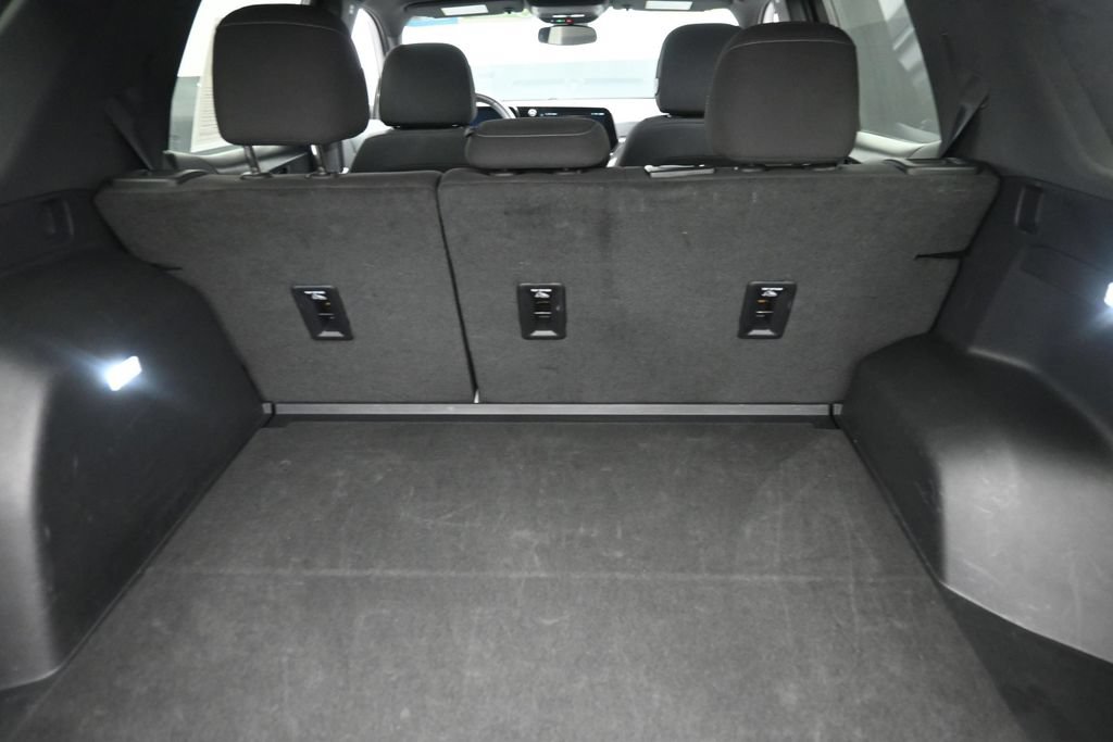 Used 2025 Chevrolet Equinox LT AWD/4WD image 11
