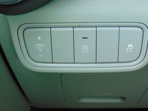 Used 2022 Kia Soul LX image 31