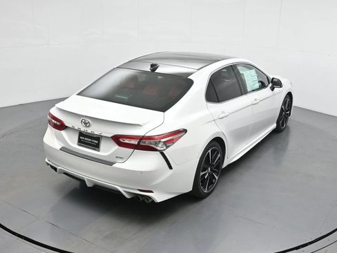 Used 2019 Toyota Camry XSE image 40
