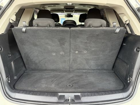 Used 2019 Dodge Journey SE image 16