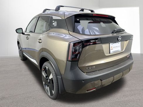 New 2026 Nissan Kicks SR w/ Cold Weather Package image 30