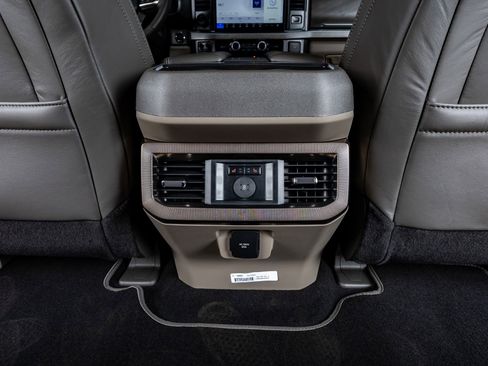 Used 2026 Ford F250 Platinum w/ Platinum Plus Package image 33