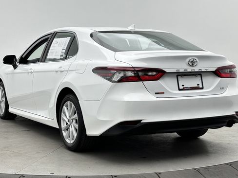 Used 2023 Toyota Camry LE FWD image 5
